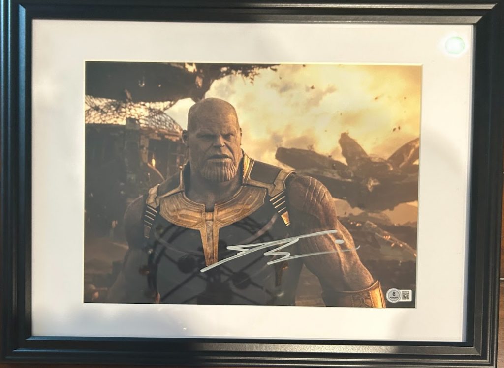 Josh Brolin Signed Thanos Marvel Avengers 11x14 Photo – Beckett